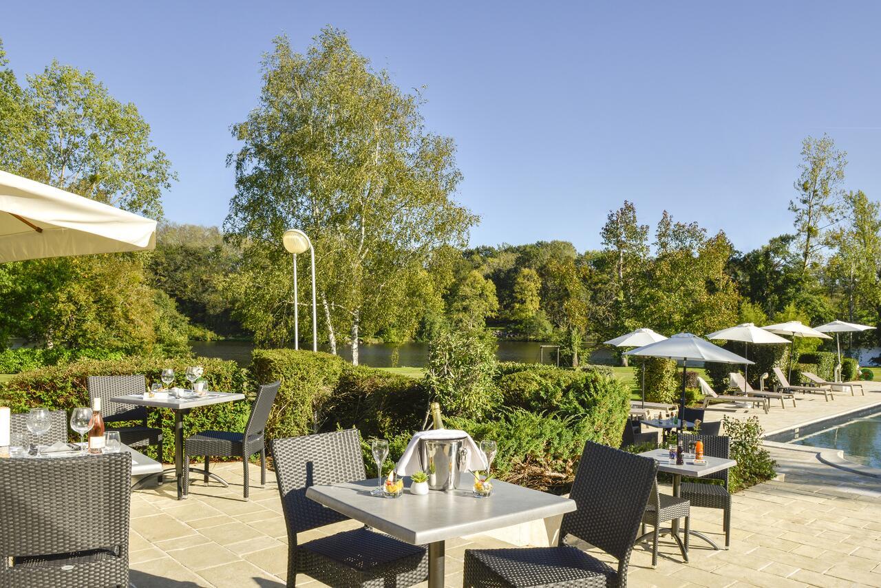 Logis Hotel Val De Vienne Le Vigeant Luaran gambar