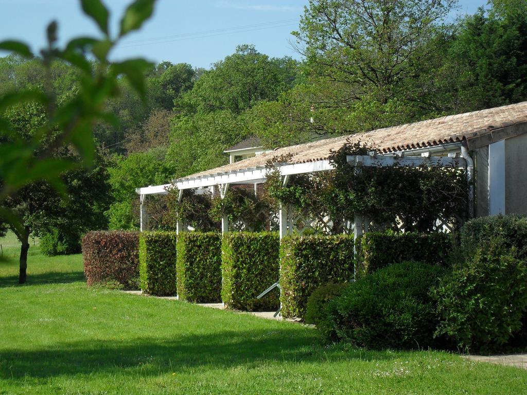 Logis Hotel Val De Vienne Le Vigeant Luaran gambar
