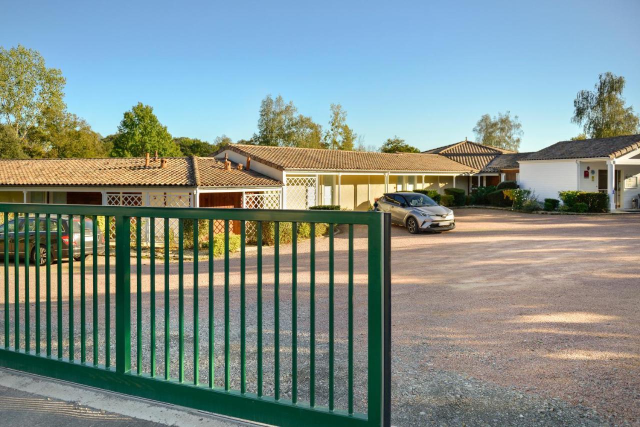 Logis Hotel Val De Vienne Le Vigeant Luaran gambar